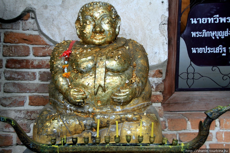 Золотой Будда, Ват Мае Нанг Плуем в Аюттхае Аюттхая, Таиланд