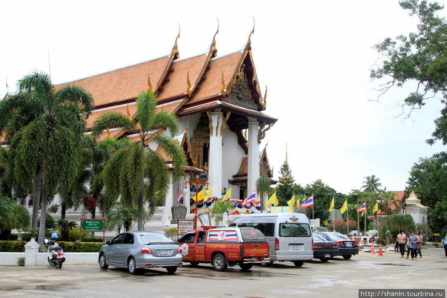 Ват На Пхрамаин в Аюттхае Аюттхая, Таиланд