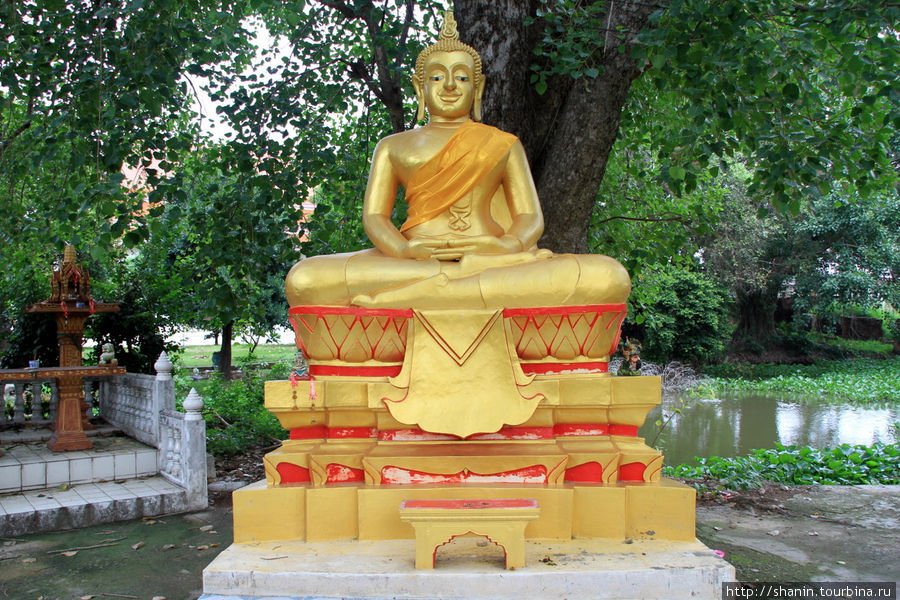 Будда, Ват Прадисатхан в Аюттхае Аюттхая, Таиланд