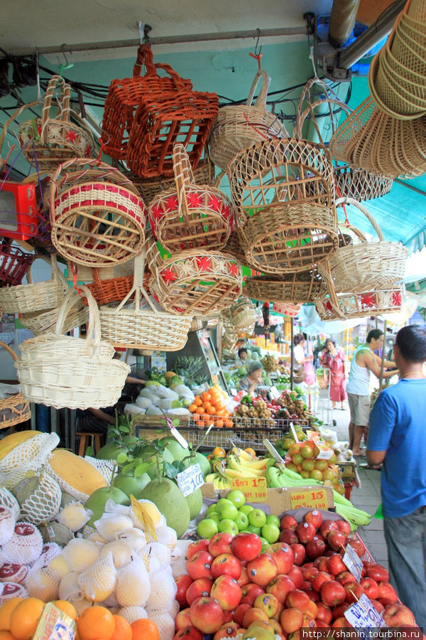 Тропические фрукты на продажу Бангкок, Таиланд