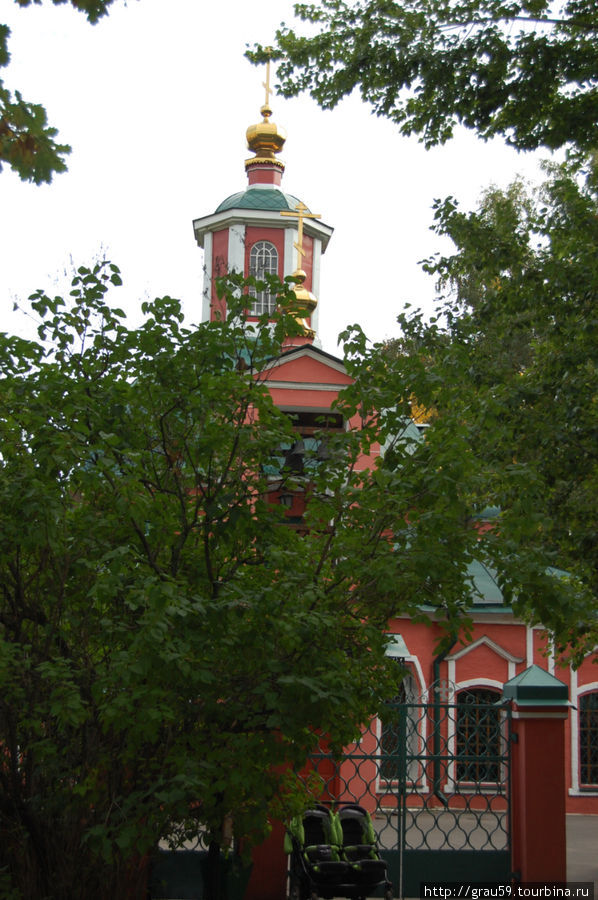 Храм Святой Троицы в Воронцово Москва, Россия
