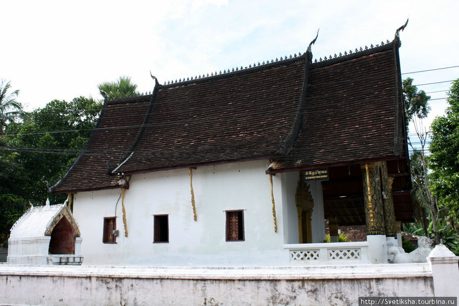 Монастырь Сиримоунгкхун Саярам - попробуй выговори Луанг-Прабанг, Лаос