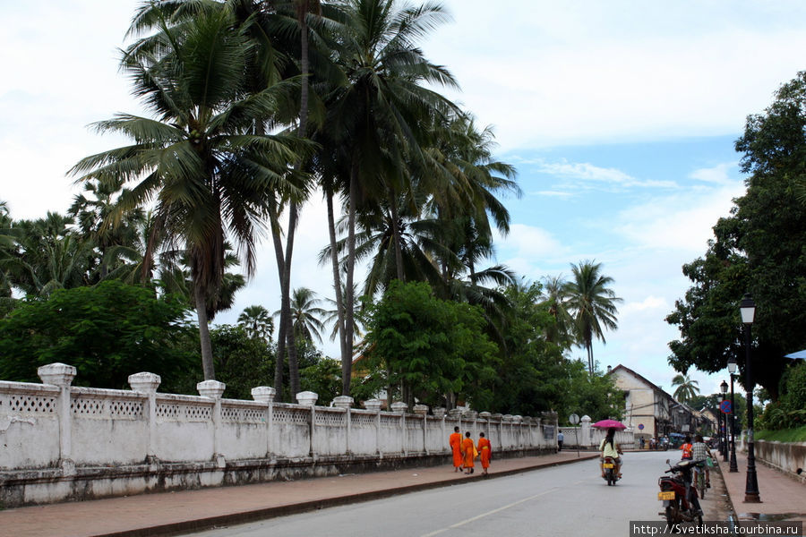 Королевская столица - город Луангпхабанг Луанг-Прабанг, Лаос