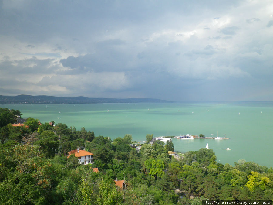 красивая панорама на озеро Балатон Тихань, Венгрия