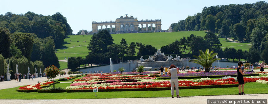 Вид на Глориетту с дворца Вена, Австрия