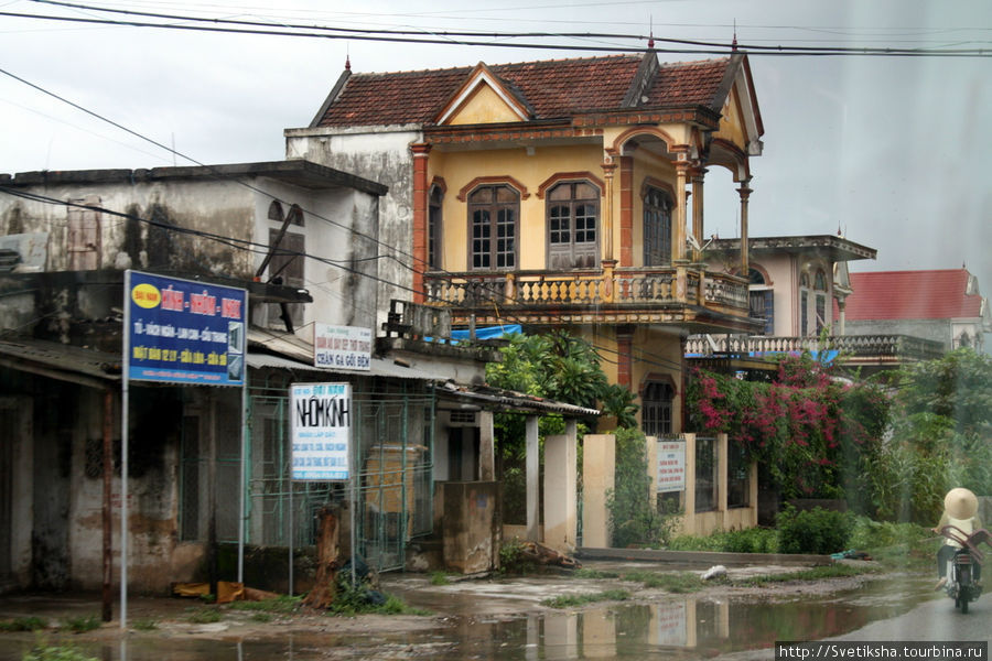 На автобусе из Виня в Ханой Винь, Вьетнам