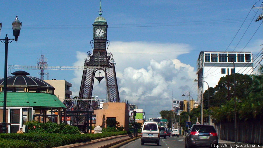 27 de Febrero одна из центральных магистралей Санто Доминго Доминиканская Республика