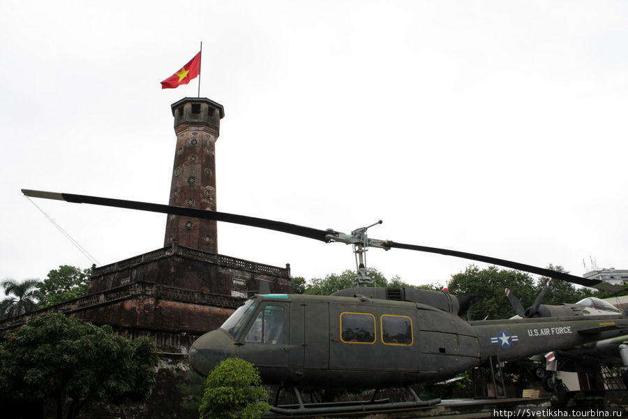 Кладбище военных самолетов Ханой, Вьетнам