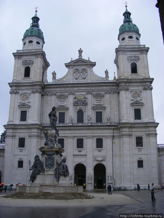 Кафедральный собор Зальцбурга — центр старого города. Зальцбург, Австрия