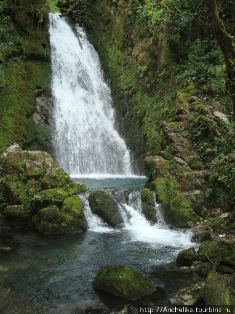 Аацынский водопад. Аацы, Абхазия