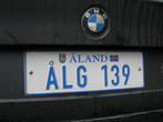 машина с номерами Аланд. Это имеются ввиду острова между Финляндией и Швецией, номера у них свои, машины встречаются и в Швеции, и в Финляндии