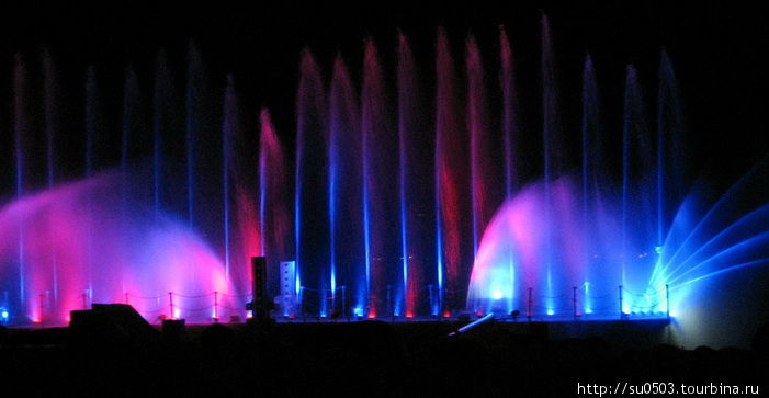 Светомузыкальный фонтан в Тверии (на набережной) Израиль