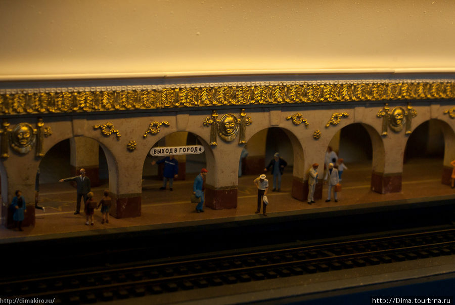 Пока это единственная станция метро на макете. Поезда ещё не ходят. Санкт-Петербург, Россия