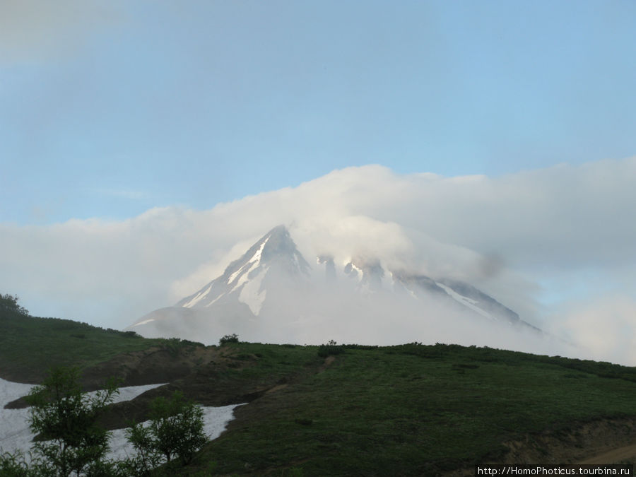 У подножия вулканов Мутновский вулкан и окрестности (2323м), Россия