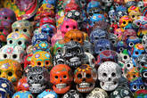 Цветные черепки- любимые сувениры мексиканцев