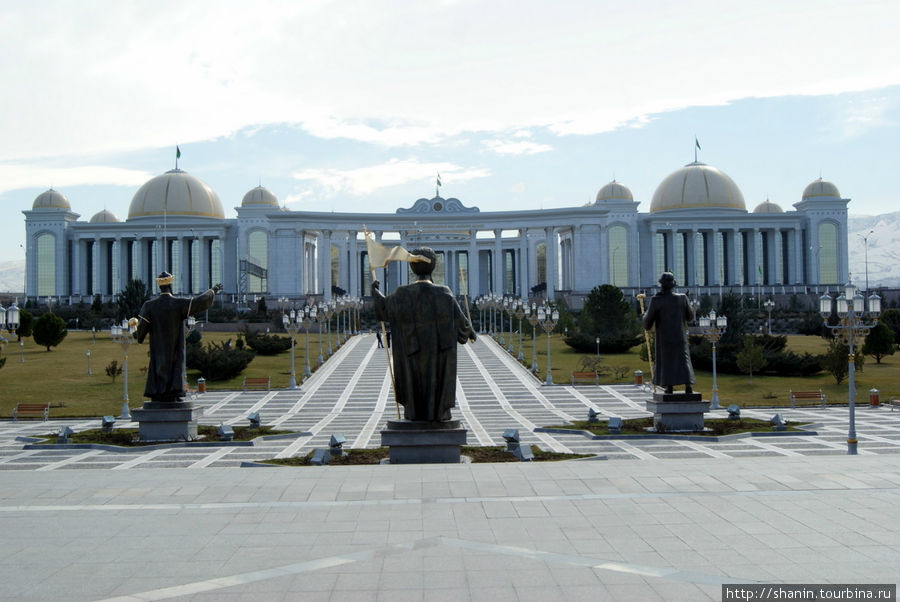 Музей Президента Ниязова Ашхабад, Туркмения