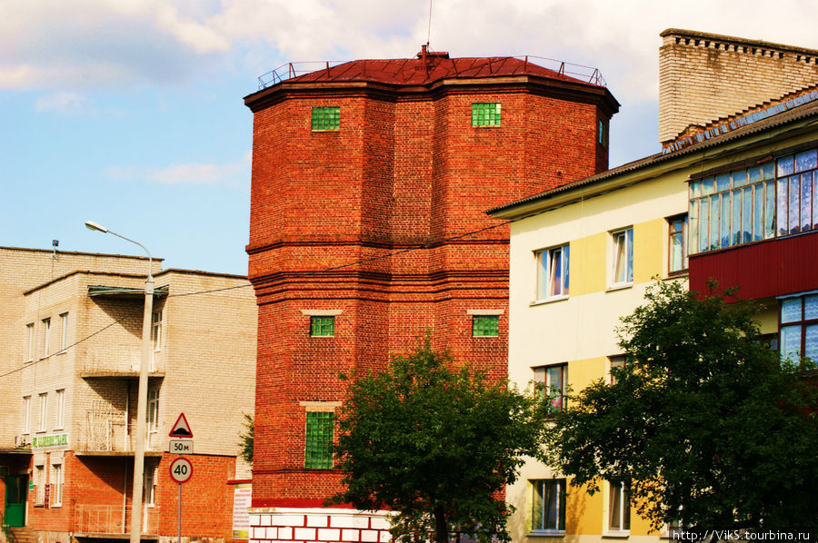 А это, пожалуй, одно из старейших сооружений — водонапорная башня. Брест, Беларусь