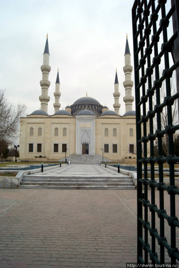 Мечеть Эртогрул Гази в Ашхабаде Ашхабад, Туркмения