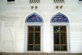 Окна мечети