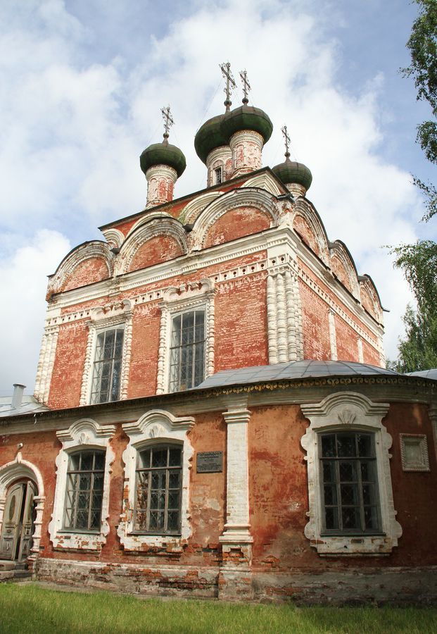 Воскресенский собор (1677-89) Осташков и Озеро Селигер, Россия