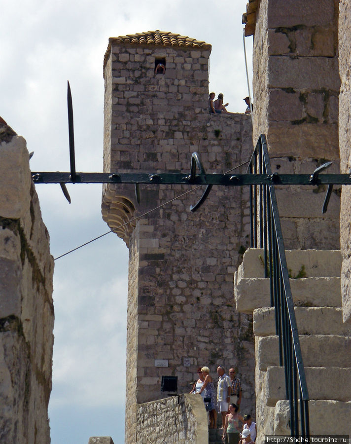 Подъем на башню Дубровник, Хорватия