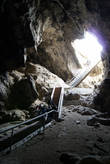 Внутри Бахарденской пещеры