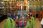 В фирменном магазине туркменских вин и коньяков