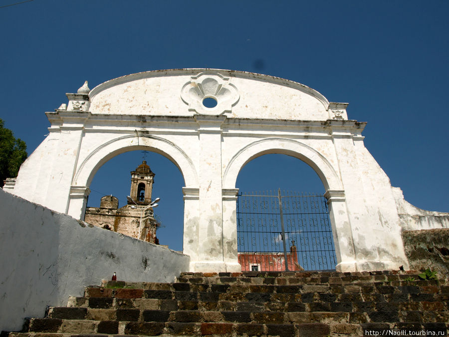 Mонастырь святого Франциска на холме Атлиско, Мексика