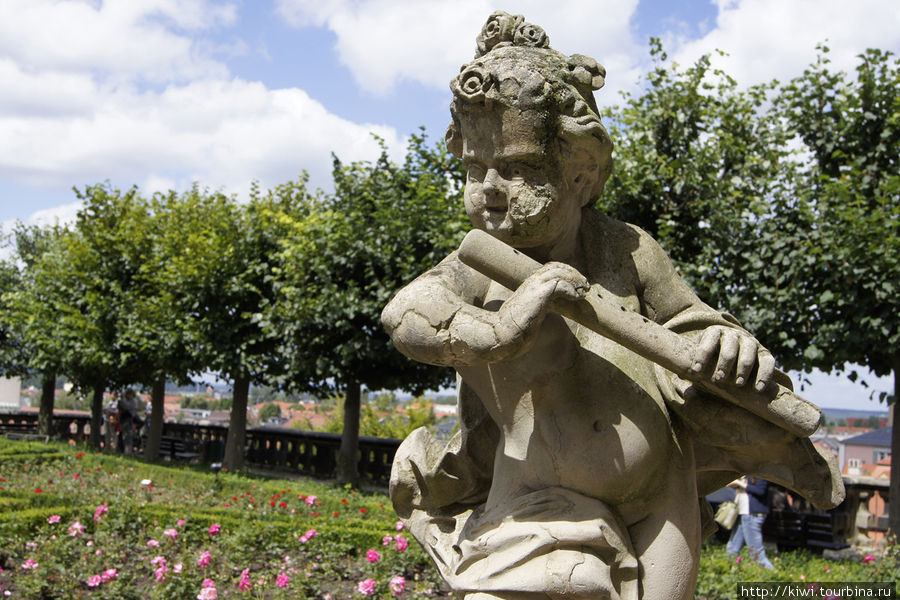 Скульптура Титца в Розовом саду Бамберг, Германия