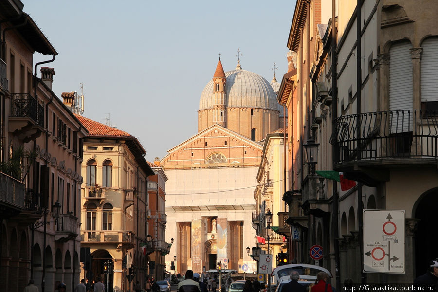 Падуя, базилика св. Антония Падуя, Италия
