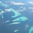 Жемчужная цепь прекраснейших атоллов, разбросанных на синих просторах Индийского океана, состоит из изумительных тропических островов, коралловые структуры которых разделены бирюзовыми лагунами, превратившими Мальдивы в сказочное место отдыха.