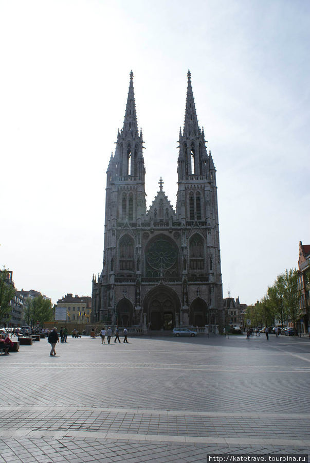 Церковь Святых Петра и Павла Остенде, Бельгия