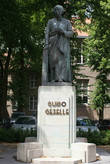 Гидо Гезелле — один из крупнейших поэтов, писавший на нидерландском языке