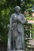 Гидо Гезелле — один из крупнейших поэтов, писавший на нидерландском языке