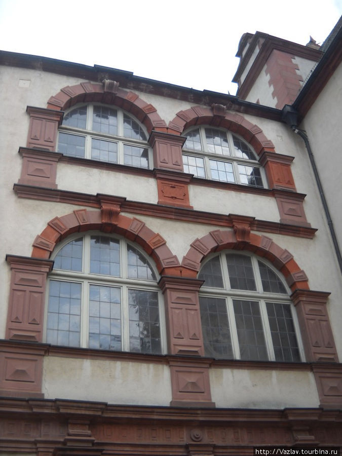 Старинная мода на окна Дармштадт, Германия