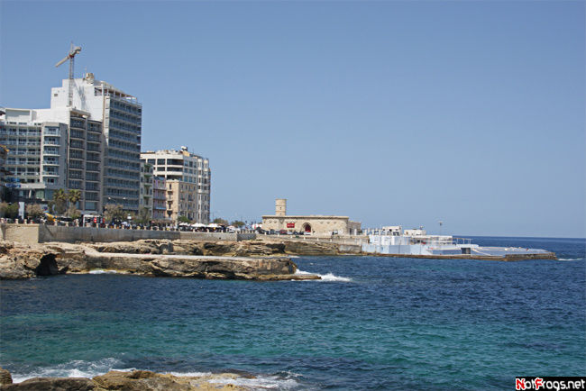 Вид на западную набережную Слимы Слима, Мальта