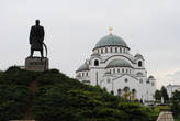 собор Св.Саввы и памятник основателю королевской династии Карагеоргиевичей