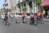 Велопробег по центральным улицам Мехико