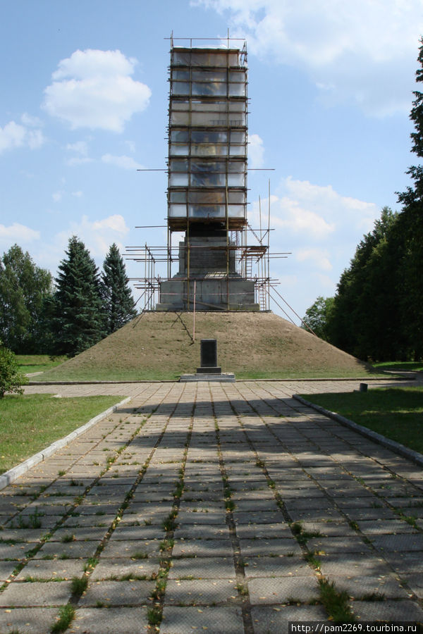 памятник сейчас на реконструкции Тарутино, Россия
