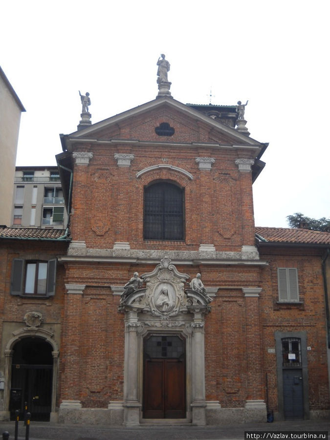 Внешний вид церкви Монца, Италия
