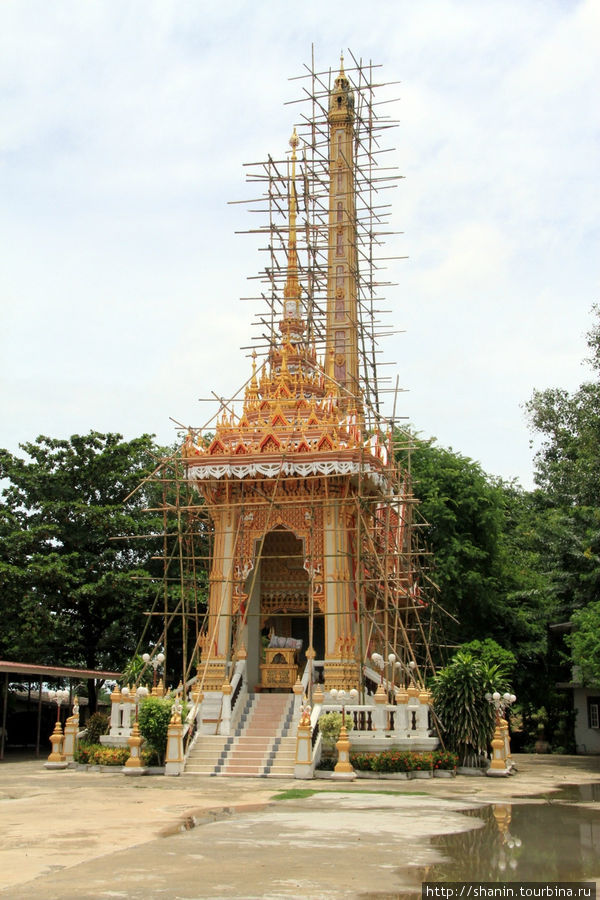 Крематорий, Ват Баномионг Аюттхая Аюттхая, Таиланд