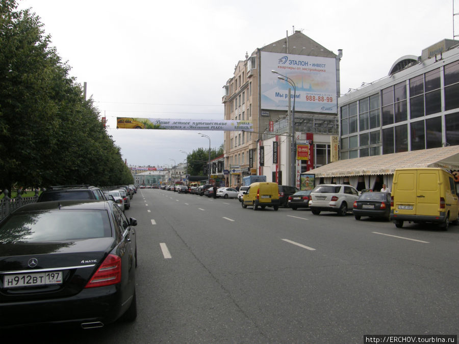 Так выглядит нечётная сторона Цветного бульвара. Москва, Россия