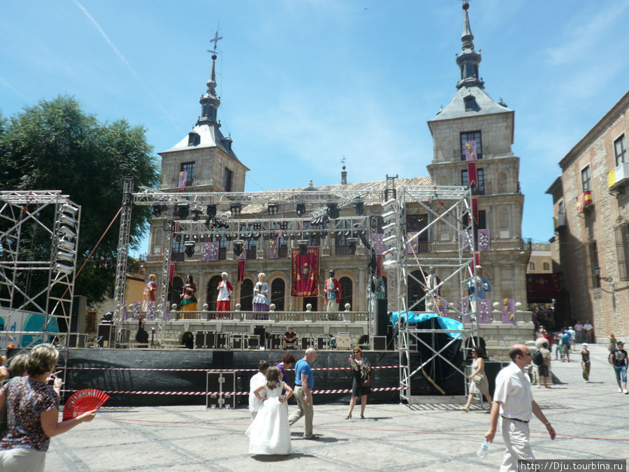 Праздник Корпус Кристи (Corpus Christi) в Толедо 2011 Толедо, Испания
