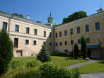 Бывшие монастырские постройки — теперь Музей-библиотека Симеона Полоцкого.