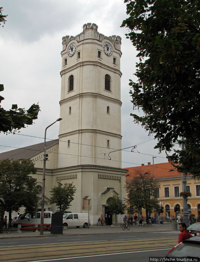 еще одна протестанская церковь... так незаметно прошел час ( я на колокольню лазил ровно в 12) Дебрецен, Венгрия