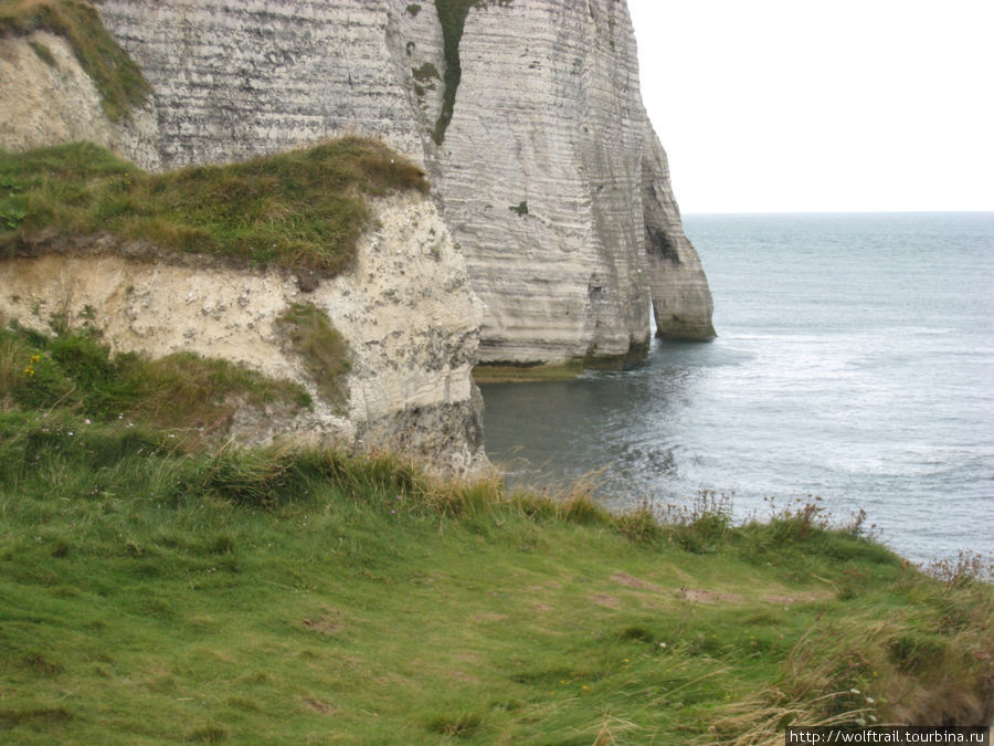 Природные арки прибрежных скал Нормандии Этрета, Франция