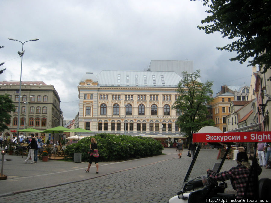 Прогулка по старой Риге с экскурсоводом. Рига, Латвия Прогулка по старой Риге с экскурсоводом. Рига, Латвия