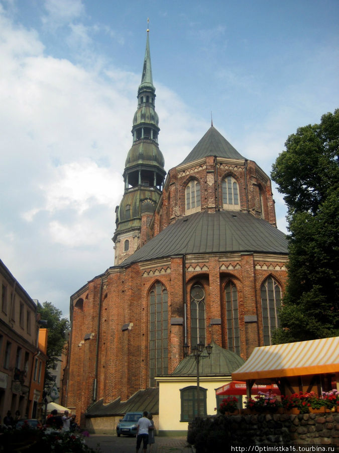 Прогулка по старой Риге с экскурсоводом. Рига, Латвия Прогулка по старой Риге с экскурсоводом. Рига, Латвия