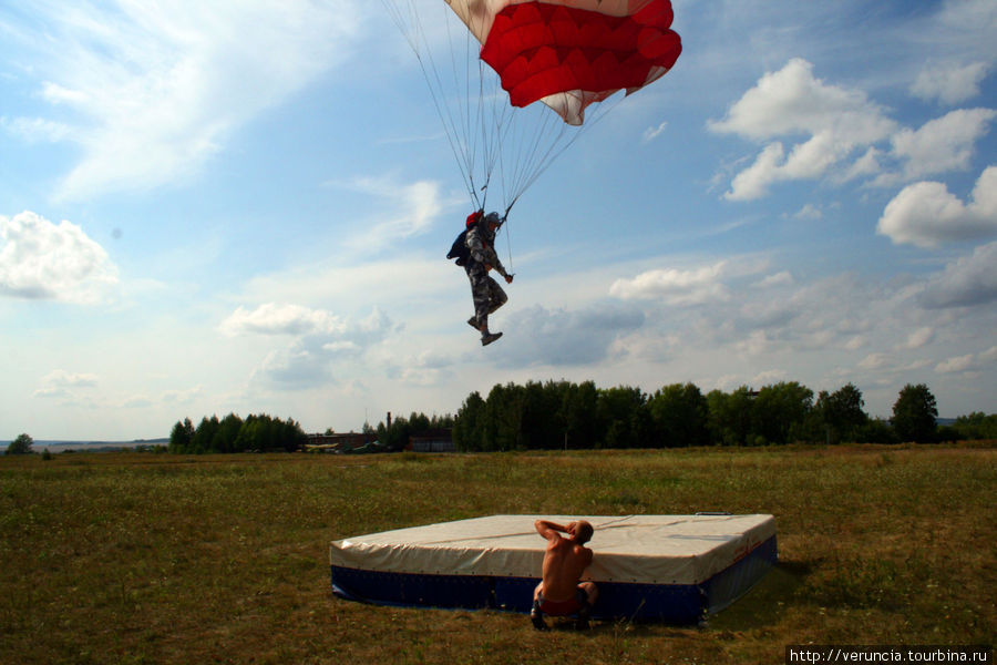 Прыжок в небо Лямбирь, Россия
