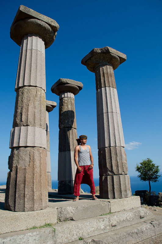 Я, ветер и колонны храма Афины. Чанаккале, Турция